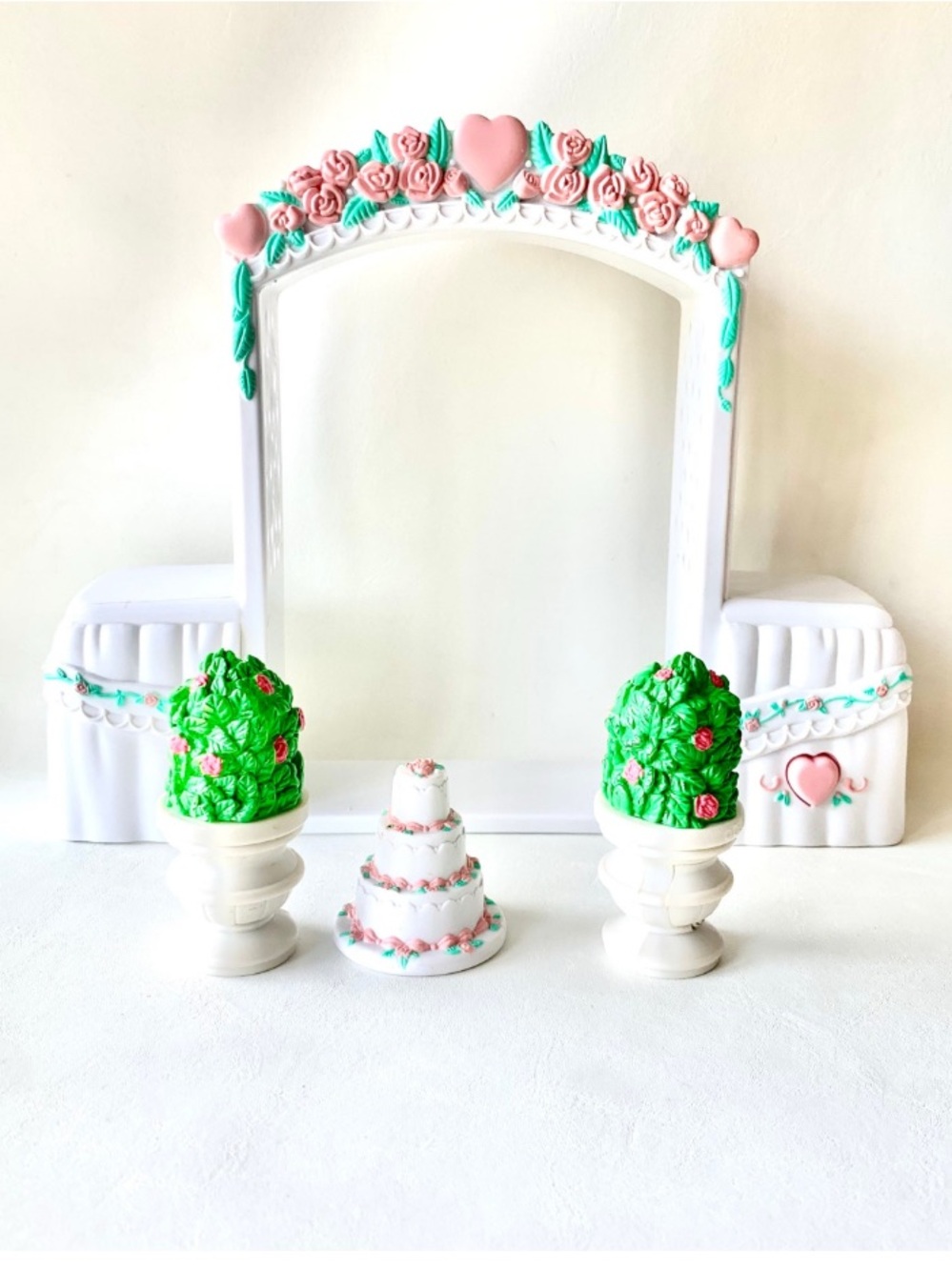 Fisher Price little people wedding Arbour vintage